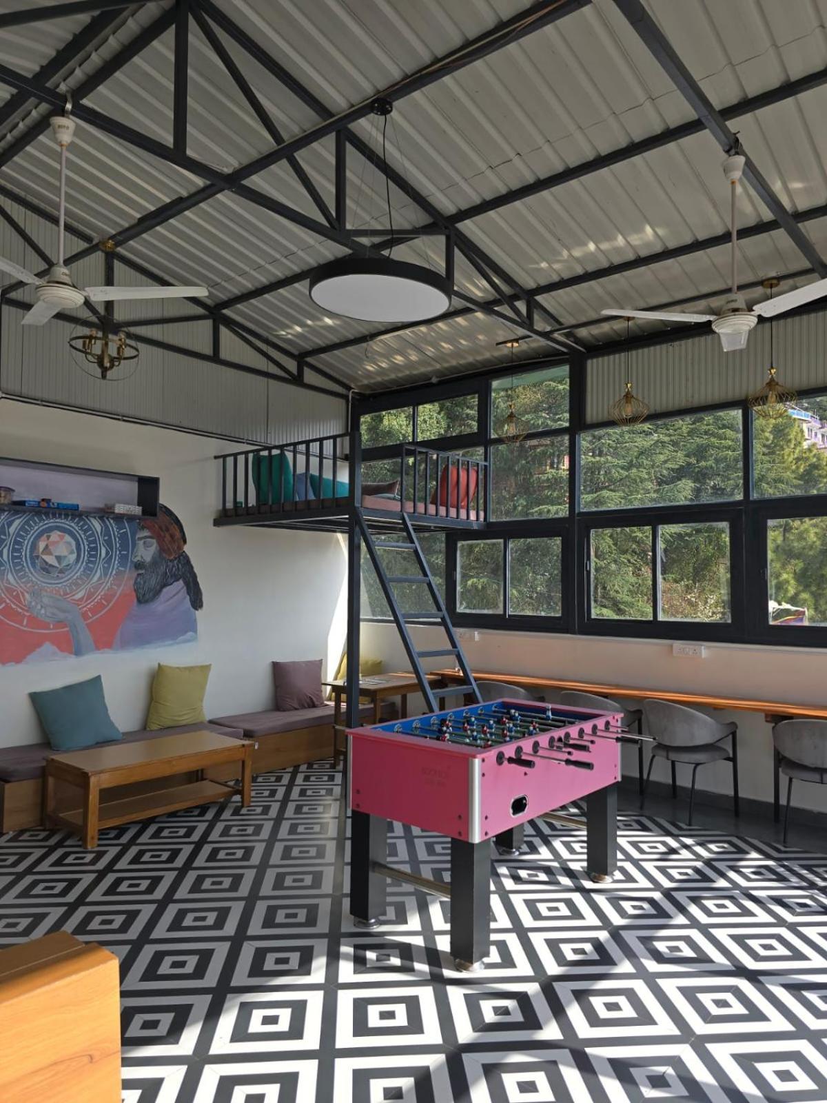 מקלוד גאנג' Hotel Starwud Kotagge מראה חיצוני תמונה